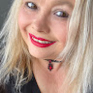 Meet your Posher, Pamela